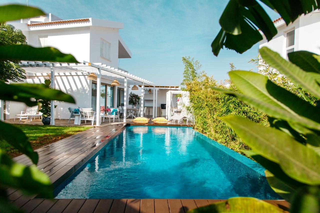 Island Home Seaside Villa Paralímni Eksteriør bilde